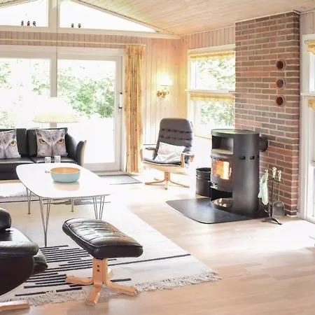 度假居 Three Bedroom Holiday In